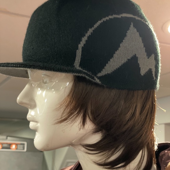 New with Tags - Marmot Schizoid  reversible beanie visor hat warm winter sale! - Picture 5 of 7